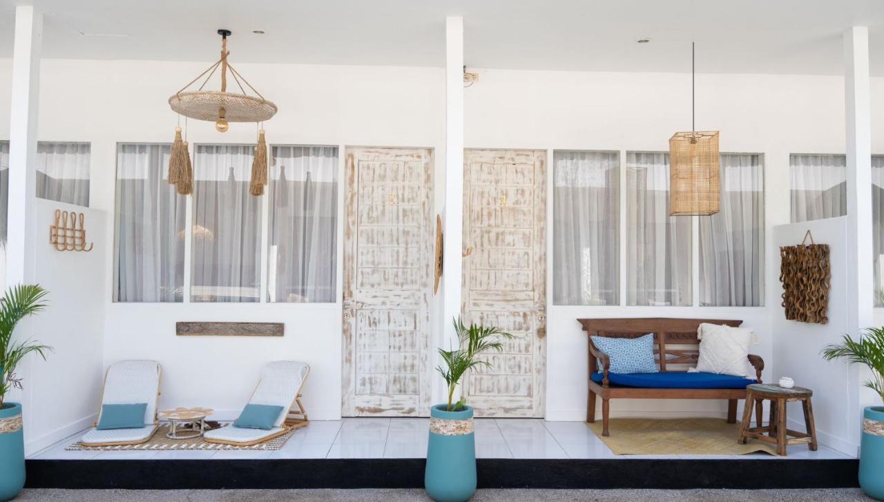 The White Bay Hotel Gili Trawangan Exterior photo